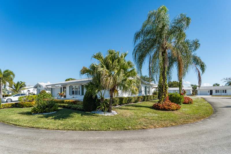 2 bedroom Single Family Residence at 1708 SW 21st Street, Palm Beach Leisureville Sec 10, Boynton Beach — photo 2