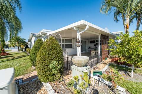1708 SW 21st Street, Boynton Beach FL - photo 7 of 38
