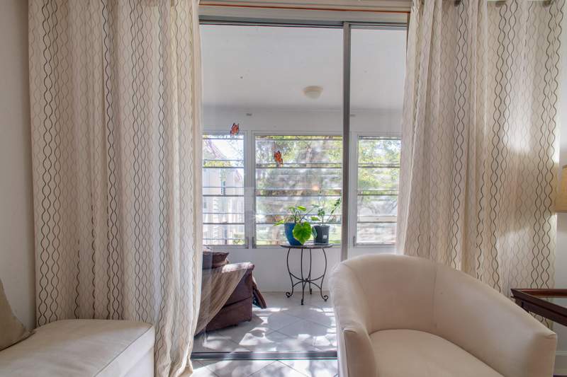 1 bedroom Condominium at 3091 E Sun Sunrise Lakes Drive #207, Sunrise Lakes Phase I, Sunrise — photo 4