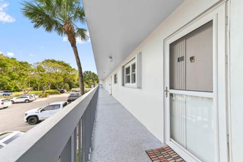 198 NW 67th Street #207, Boca Raton FL - photo 6 of 43
