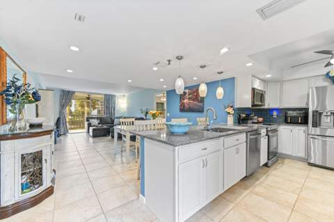 198 NW 67th Street #207, Boca Raton FL - photo 10 of 43