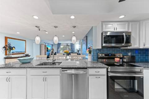 198 NW 67th Street #207, Boca Raton FL - photo 9 of 43