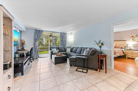 198 NW 67th Street #207, Boca Raton FL - photo 16 of 43