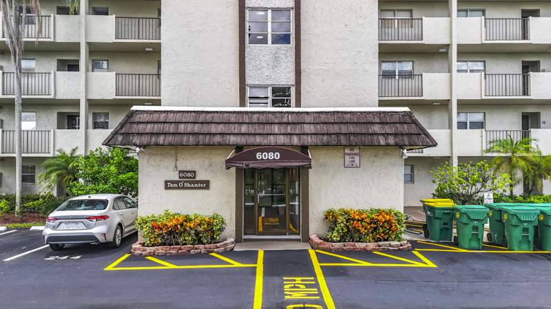 1 bedroom Condominium at 6080 NW 44th Street #408, Greens Of Inverrary Phase I, Lauderhill — photo 5