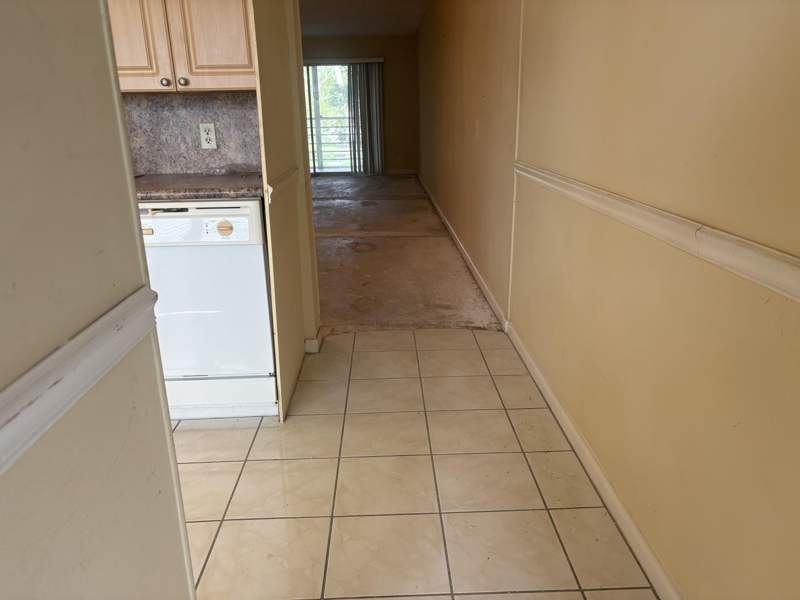 2 bedroom Condominium at 2804 Victoria Way #B2, Wynmoor Village, Coconut Creek — photo 4