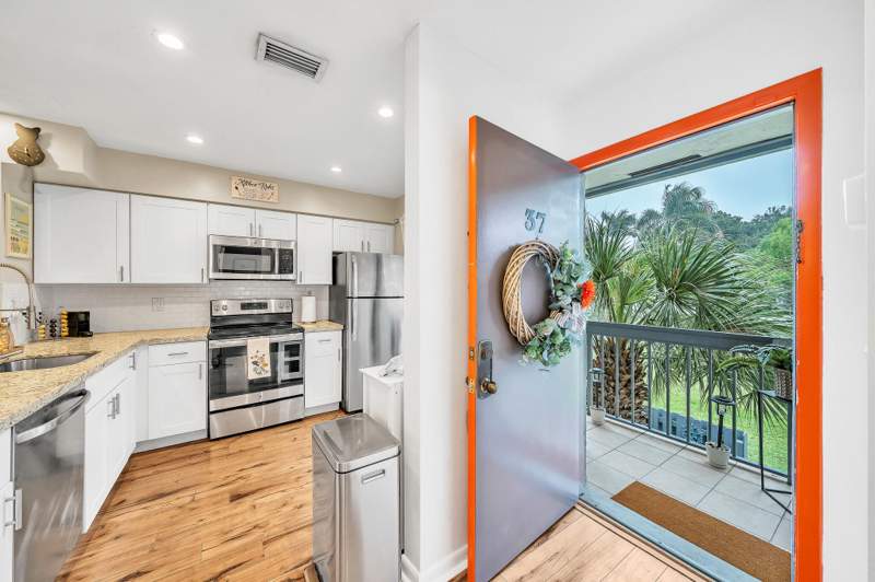 2 bedroom Condominium at 55 Tropic Isle Drive #37 U, Boca Isle Condo, Delray Beach — photo 4