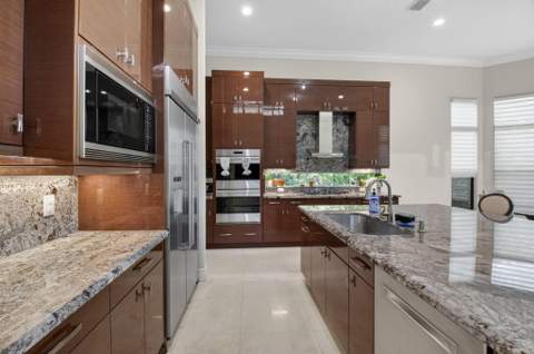 16801 Pavilion Way, Delray Beach FL - photo 10 of 77