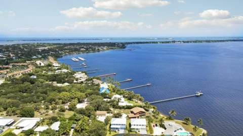 1013 NE Orange Avenue, Jensen Beach FL - photo 8 of 71