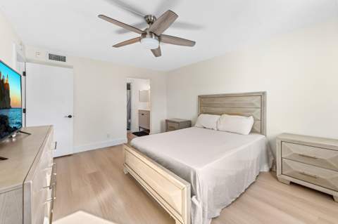 1428 SE 4th Avenue #215, Deerfield Beach FL - photo 19 of 29
