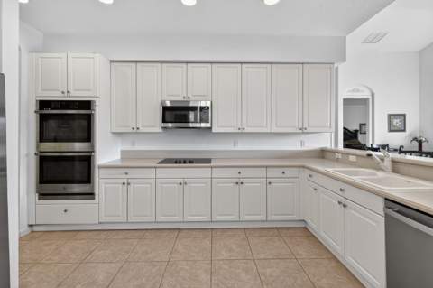 2205 SW Newport Isles Boulevard, Port St. Lucie FL - photo 21 of 93