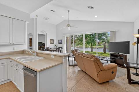 2205 SW Newport Isles Boulevard, Port St. Lucie FL - photo 24 of 93