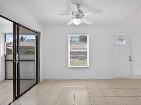 2548 Ida Way, West Palm Beach FL - photo 13 of 34