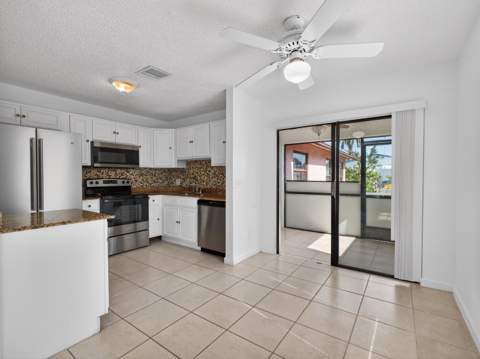2548 Ida Way, West Palm Beach FL - photo 14 of 34