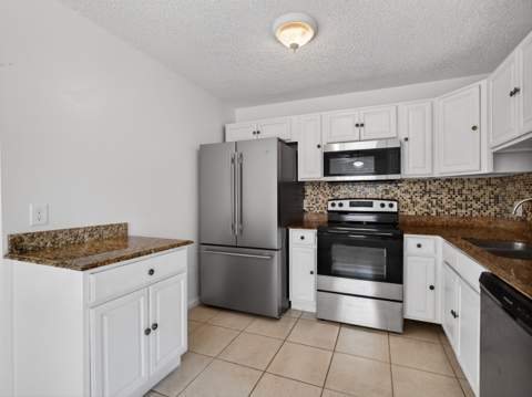 2548 Ida Way, West Palm Beach FL - photo 16 of 34