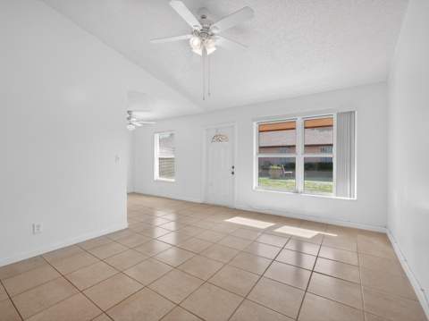 2548 Ida Way, West Palm Beach FL - photo 9 of 34