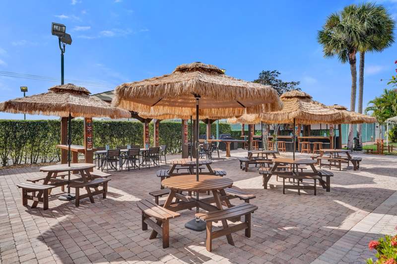 2 bedroom Condominium at 140 Lake Meryl Drive #140, Golden Lakes Village Condo E, West Palm Beach — photo 3