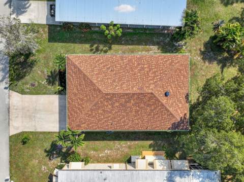 111 Camino Del Rio, Port St. Lucie FL - photo 8 of 42