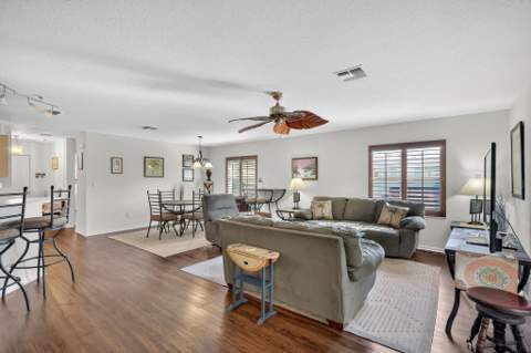 111 Camino Del Rio, Port St. Lucie FL - photo 18 of 42