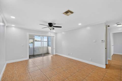 2667 Dudley Drive #B, West Palm Beach FL - photo 11 of 57
