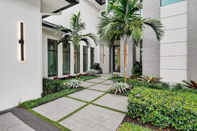 4 bedroom Single Family Residence at 2085 Vitex Lane, North Palm Beach, North Palm Beach — photo 5