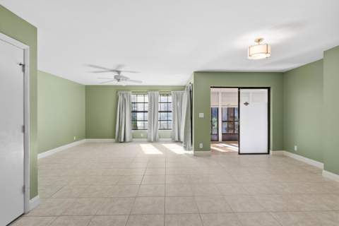 3233 Perimeter Drive #2511, Greenacres FL - photo 9 of 39