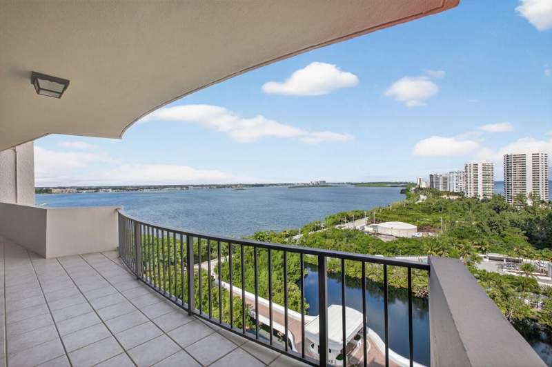 2 bedroom Condominium at 4200 N Ocean Drive #2-1606, Cote D'Azur, Riviera Beach — photo 2