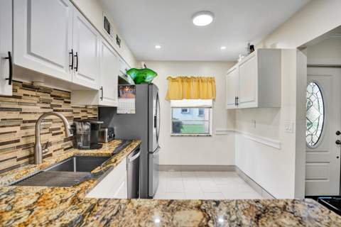 140 Lake Meryl Drive #140, West Palm Beach FL - photo 8 of 64