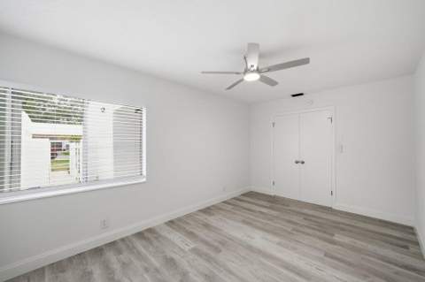 905 NW 22nd Avenue, Delray Beach FL - photo 19 of 37
