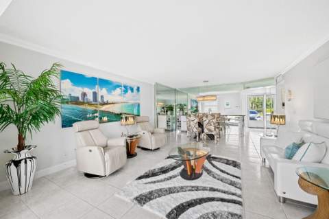 170 SE 5th Avenue #103, Dania Beach FL - photo 7 of 13