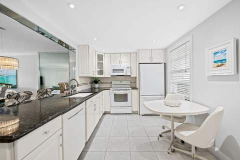 170 SE 5th Avenue #103, Dania Beach FL - photo 9 of 13