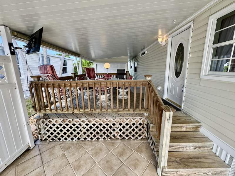 2 bedroom Manufactured Home at 231 NW 53rd Court, Highland Meadows Estates West, Deerfield Beach — photo 4