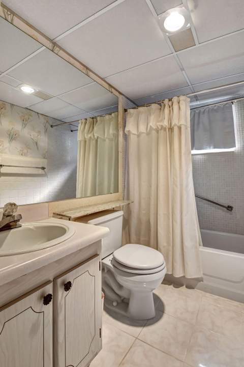 325 Saxony G, Delray Beach FL - photo 18 of 58
