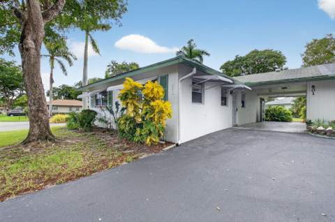 801 Meadowlark Lane, Delray Beach FL - photo 7 of 46