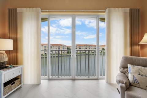 8 Harbour Isle Drive #Ph5, Fort Pierce FL - photo 20 of 43