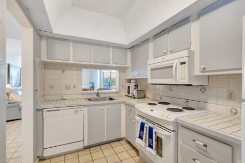 105 Paradise Harbour Boulevard #307, North Palm Beach FL - photo 10 of 29