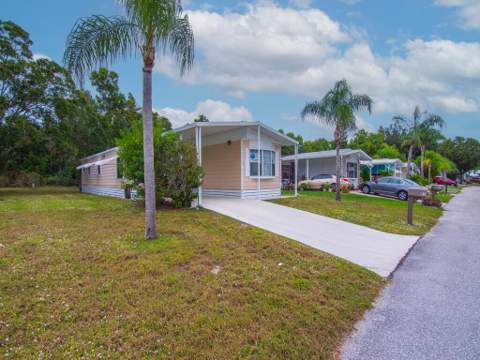 61 E Caribbean, Port St. Lucie FL - photo 6 of 48