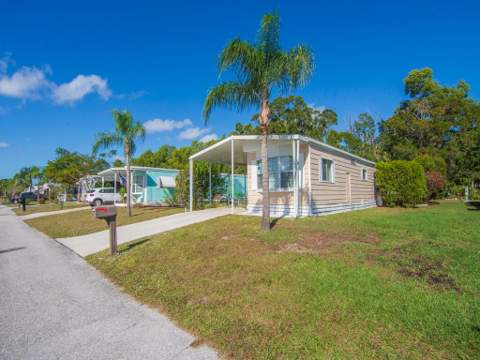 61 E Caribbean, Port St. Lucie FL - photo 9 of 48