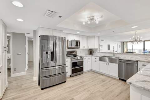 4000 N Highway A1a #402, Hutchinson Island FL - photo 15 of 60