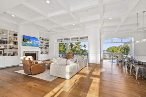 54 S Sewalls Point Road, Sewalls Point FL - photo 14 of 68