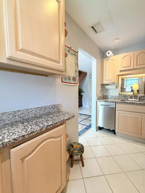 4235 N Highway A1a #14, Hutchinson Island FL - photo 9 of 36