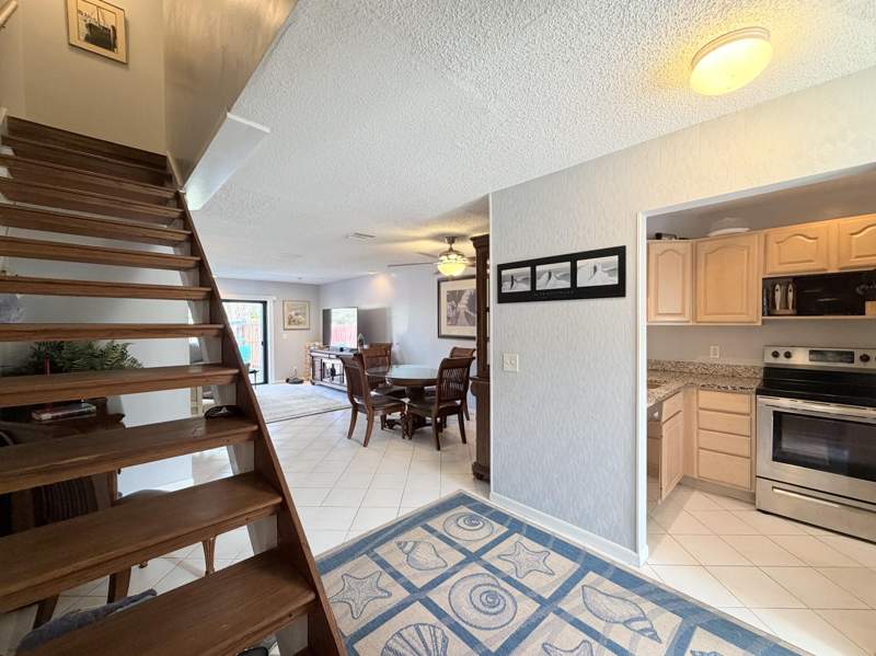 2 bedroom Townhouse at 4235 N Highway A1a #14, Ocean Harbour Villas Condominium, Hutchinson Island — photo 4