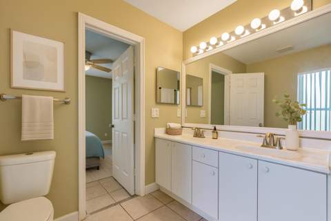 1407 SE Grapeland Avenue, Port St. Lucie FL - photo 7 of 25