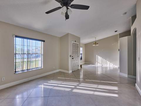 1407 SE Grapeland Avenue, Port St. Lucie FL - photo 23 of 25