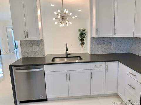 23277 Barlake Drive, Boca Raton FL - photo 6 of 22