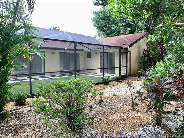 2 bedroom Condominium at 23277 Barlake Drive, Lakes Of Boca Barwood 1, Boca Raton — photo 5