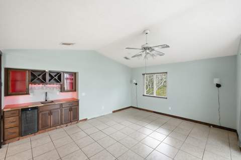 381 SW Lucero Drive, Port St. Lucie FL - photo 7 of 37
