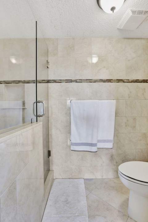 806 SE 7th Street #403, Deerfield Beach FL - photo 23 of 29