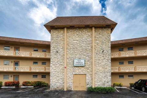 5041 W Oakland Park Boulevard #111, Lauderdale Lakes FL - photo 16 of 16