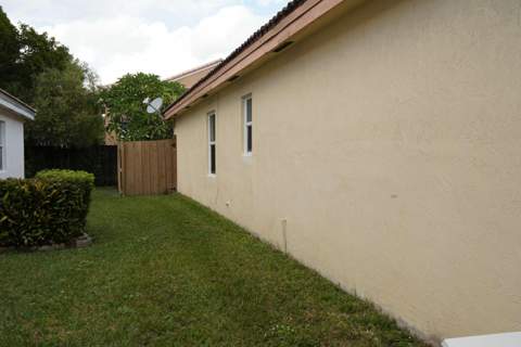 10245 SW 16th Court, Pembroke Pines FL - photo 15 of 22