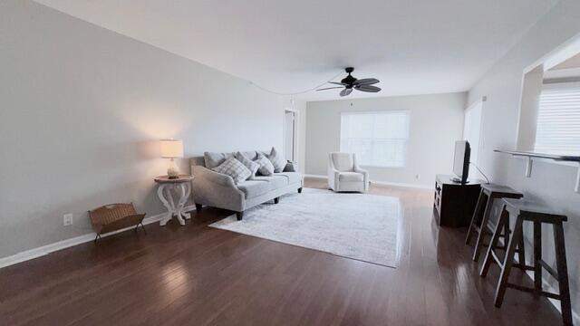 2 bedroom Condominium at 5510 Tamberlane Circle #243, Tamberlane No 2 Cond Irreg Par In N 1/2 Of Sec, Palm Beach Gardens — photo 3